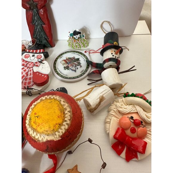 Christmas Ornament Lot Reindeer, Mice, Gingerbread, Mixed lot of Modern and Vint - Picture 16 of 16